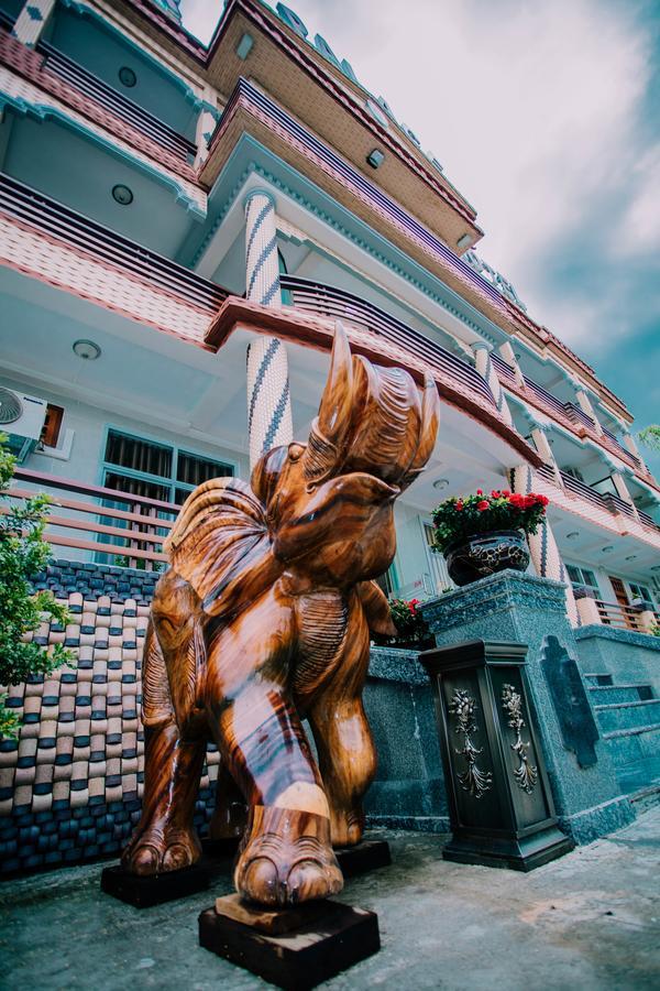 Amber Palace Hotel Myitkyinā Eksteriør bilde